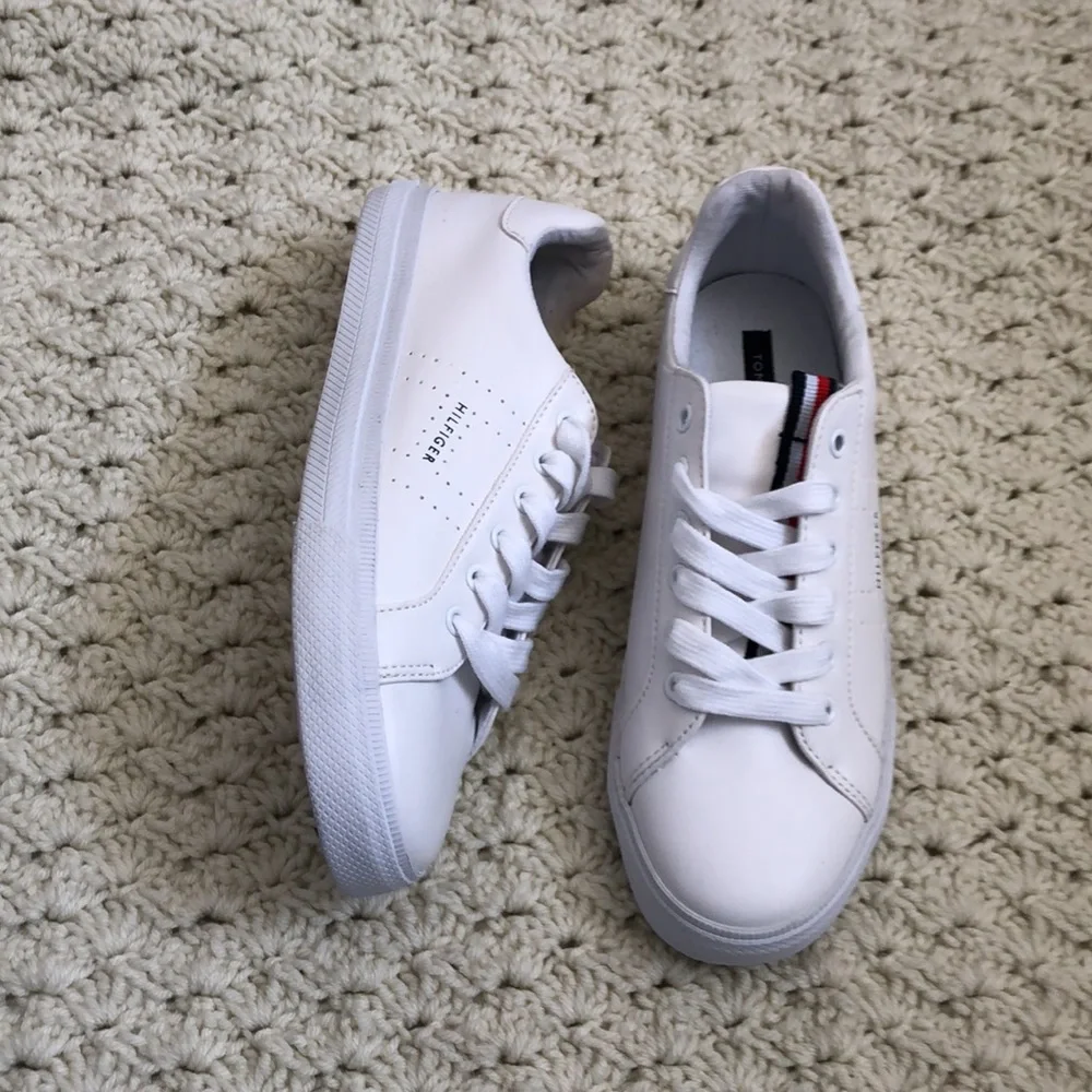TOMMY HILFIGER Sneakers